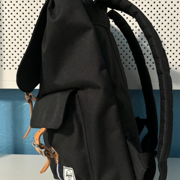Herschel Dawson Backpack in Black (Gently Used) - Picture 3 of 10